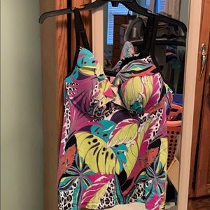 Lane Bryant Cacique Swim Top EUC.  Size 40DD